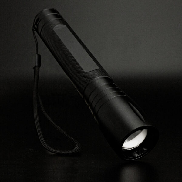 112174 - Swiss Peak 10W Cree Torch - Image 5
