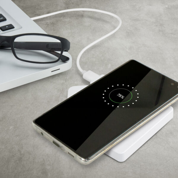 118207 - House Wireless Charger - Image 4