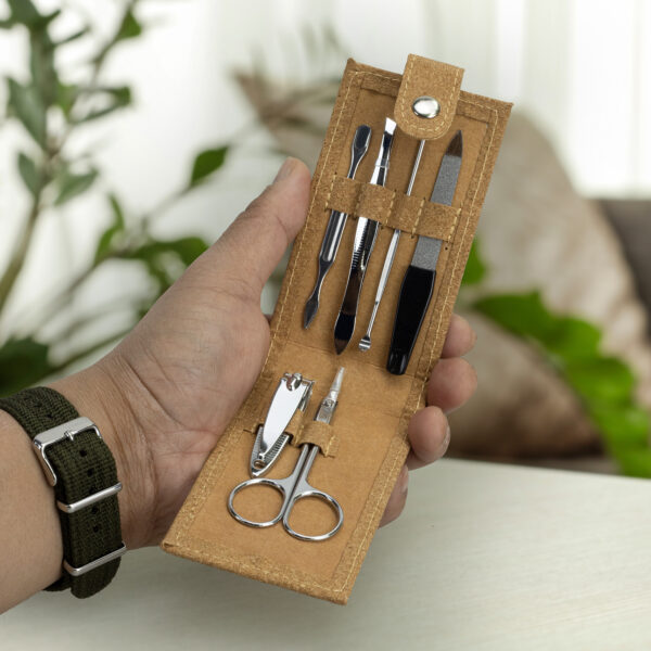 124159 - Cork Manicure Set