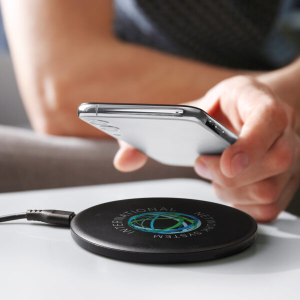 125556 - Energon Wireless Fast Charger - Image 6