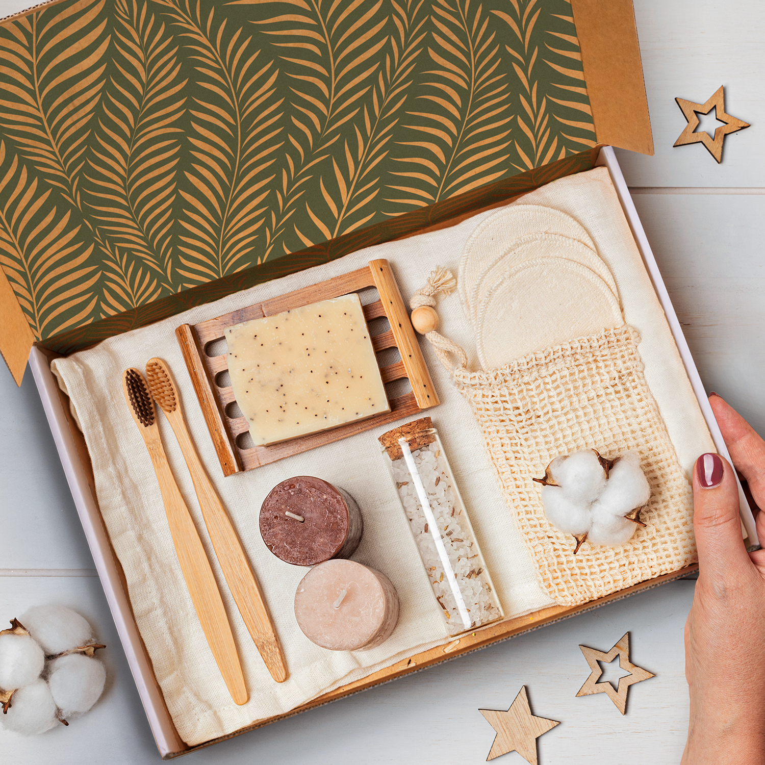 127038 - Die Cut Box with Locking Lid - 320x230x35mm - Image 4